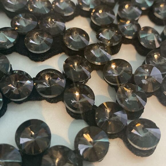 NEW Elegant Black Crystal Bib Statement Necklace - Picture 2 of 3